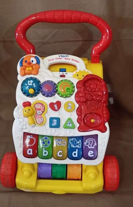 BABY FIRST STEPS BABY WALKER