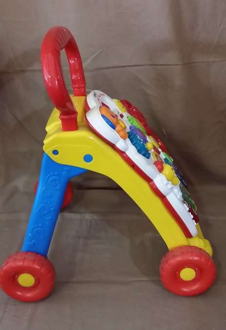 BABY FIRST STEPS BABY WALKER