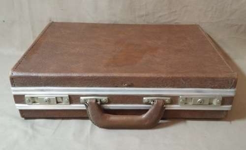 BROWN BRIEFCASE