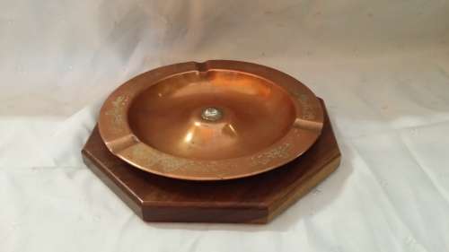 ROUND COPPER ASHTRAY ON WOODEN STAND