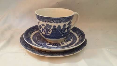 JOHNSON BROS TRIO , CUP , SAUCER .CAKE PLATE