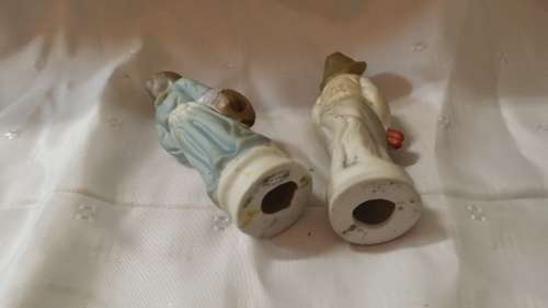 PAIR OF  FIGURINES ORNAMENT