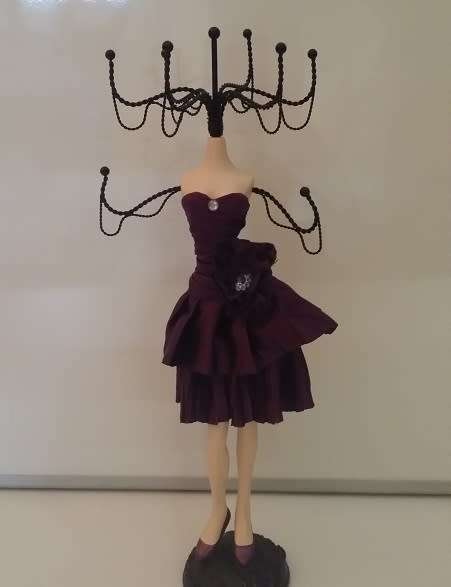 DOLL JEWELLERY STAND
