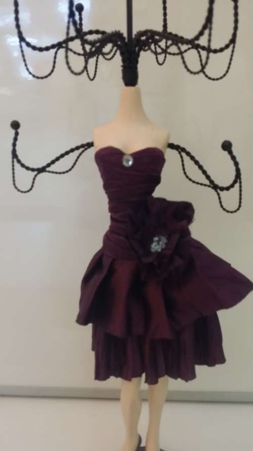 DOLL JEWELLERY STAND