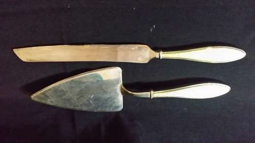 SILVER PLATED CAKE LIFTER AND CAKE KNIFE SET