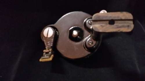 HAND CRANK HANDLE FOR SEWING MACHINE