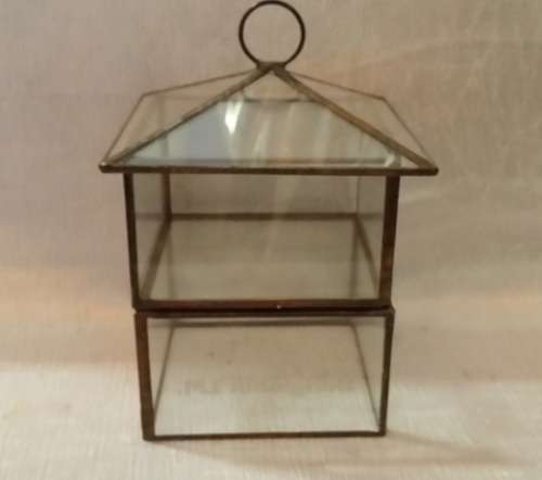 2 LAYER STACK GLASS TRINKET DISPLAY HOUSE
