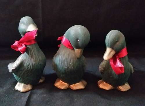 SET OF 3 DUCK ORNAMENTS