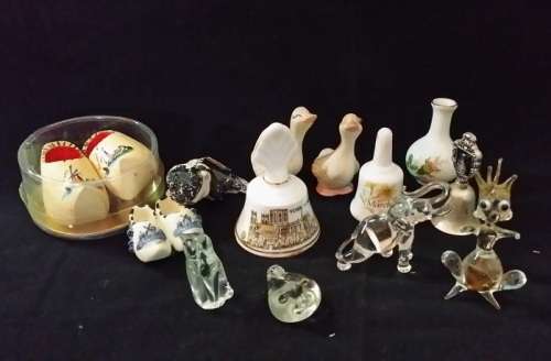 JOB LOT ASSORTED OF SMALL ORNAMENTS BELLS