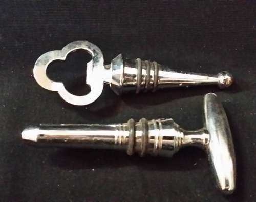 TWO BOTTLE STOPPERS
