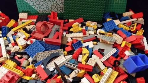 JOBLOT OF LEGO PIECES