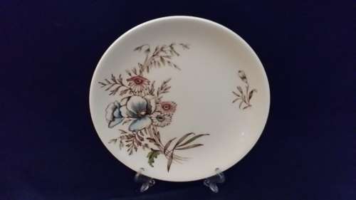 JOHNSON BROS  HAND ENGRAVED  ENGLAND PLATE  16 CM