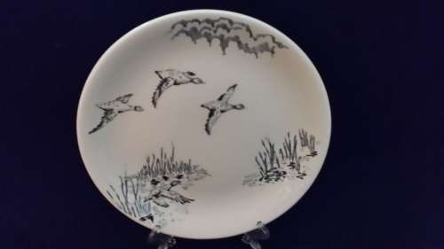 WESTPORT  ALFRED MEAKIN HAND ENGRAVED  ENGLAND PLATE  17 CM