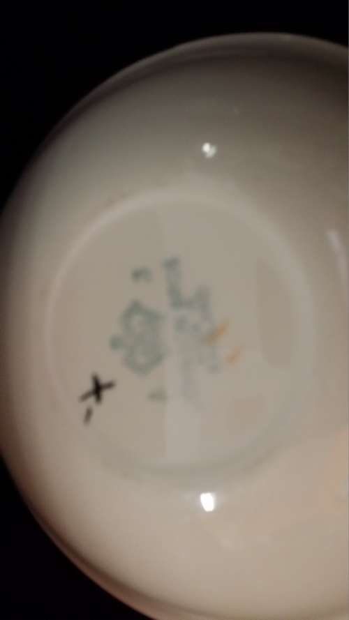 JOHNSON BROS  ENGLAND BOWL  14 CM X 3 CM