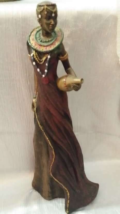 AFRICAN LADY FIGURINE  ORNAMENT 30 X 12 CM