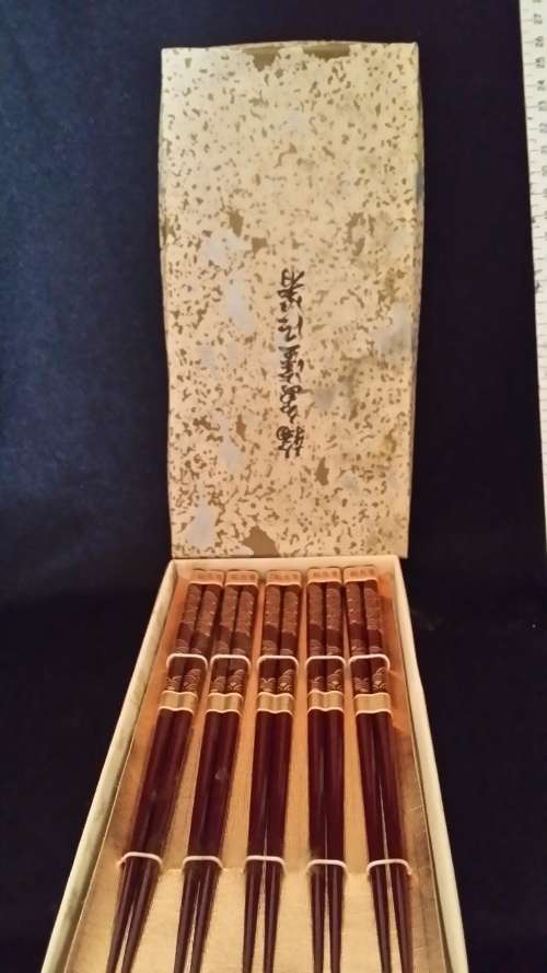 ORIENTAL CHOP STICKS