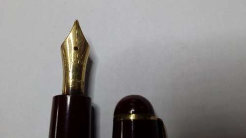Montblanc 14ct  585  Gold Nip Fountain Pen  344