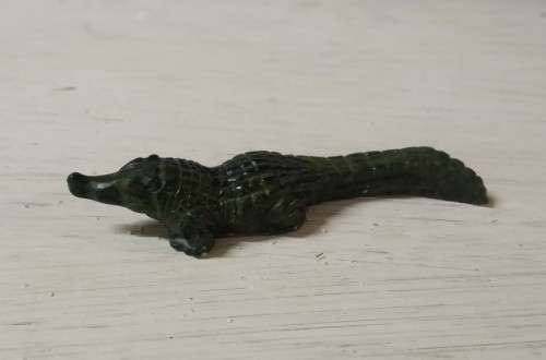 SMALL MALACHITE  CROCODILE  8 CM