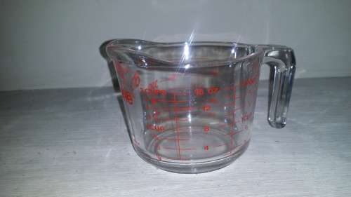 PYREX 1 LITRE MEASURING JUG