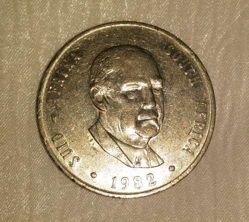 1982 SOUTH AFRICAN R 1 COIN