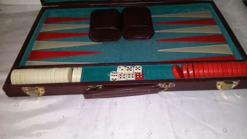BACKGAMMON IN CASE 46 X 30 CM