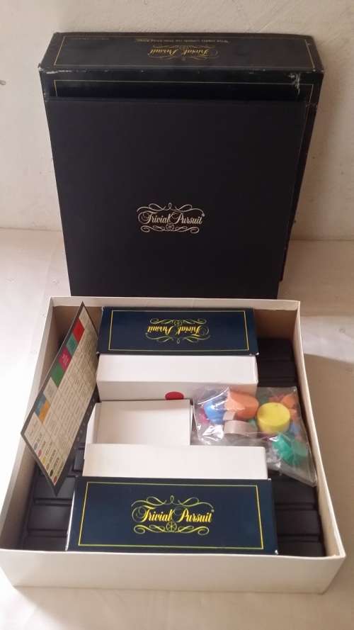 TRIVIAL PURSUIT GAME