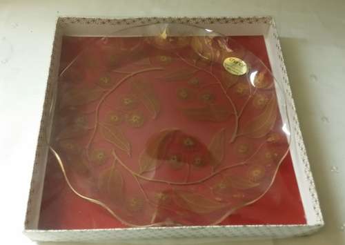 PILKINGTON MADE IN ENGLAND GLASS AND GOLD DETAIL DISH 25 CM