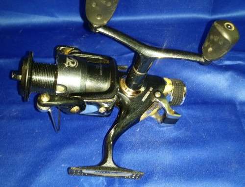 PIONEER FISHING REEL