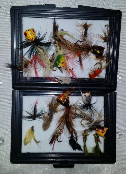 TWENTY TWO FLY FISHING LURES