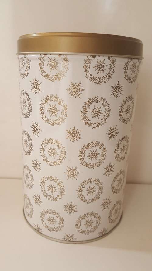 GOLD AND WHITE TIN 20 X 12 CM