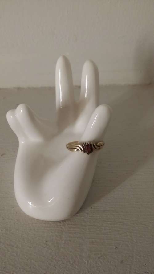 9ct Gold Ladies Ring