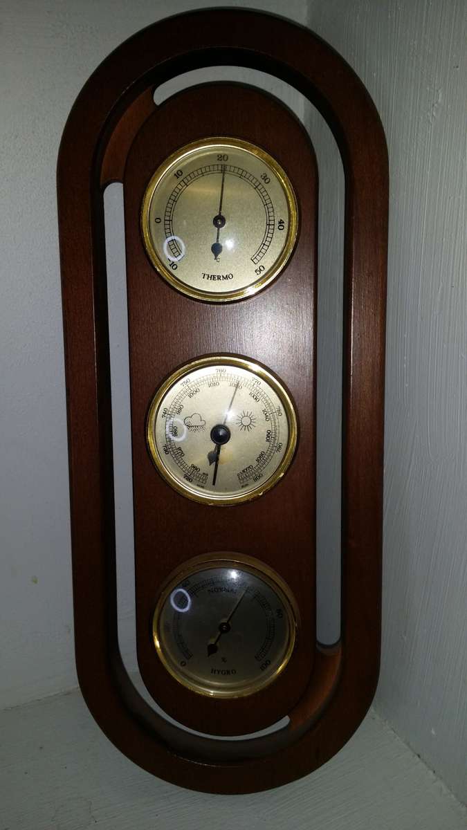 Thermometer , Barometer and Hygrometer