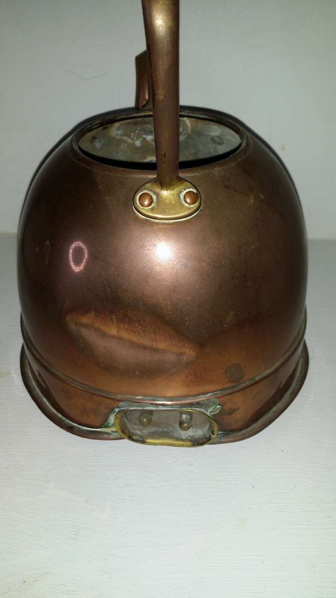 Old Copper Kettle 14 x 17 cm- not working no lid