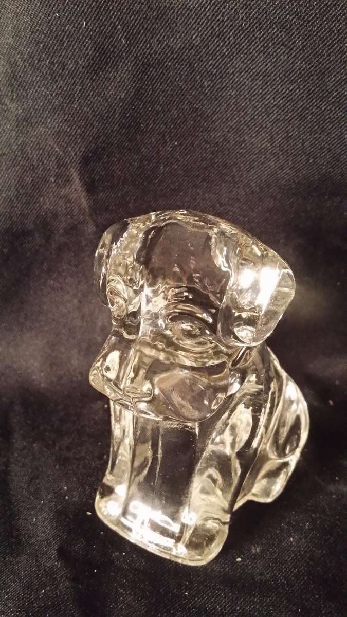 Glass Dog ornament 7 x 6 cm