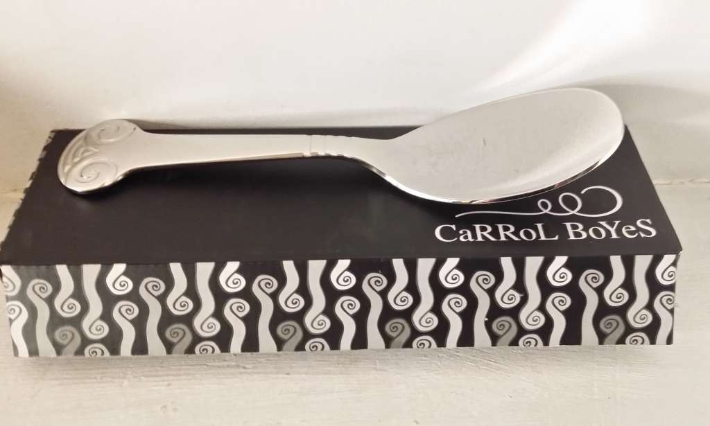 Large Carrol BoYes Serving Spoon - Soleil  never used 27 x 7 cm