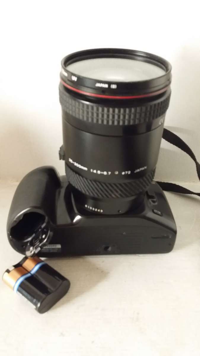 Minolta Dynax 300si Film Camera