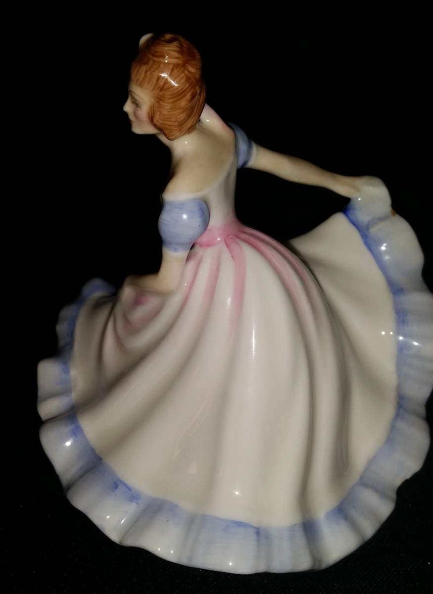 Royal Doulton Ninette Figurine 1970  10 cm