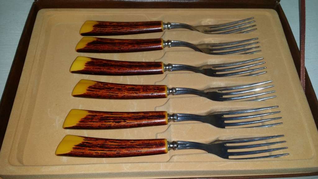 Glo Hill Canada Cutlery Knife and Fork Set