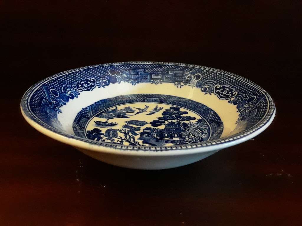 Johnson Bros England Willow blue and white Desert Bowl 13 x 3 cm