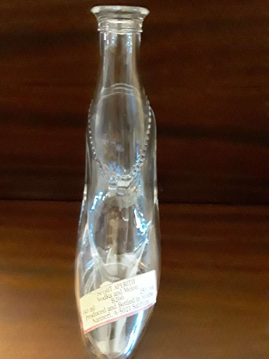 Shoe shape Austria Decanter 21 x 17 cm