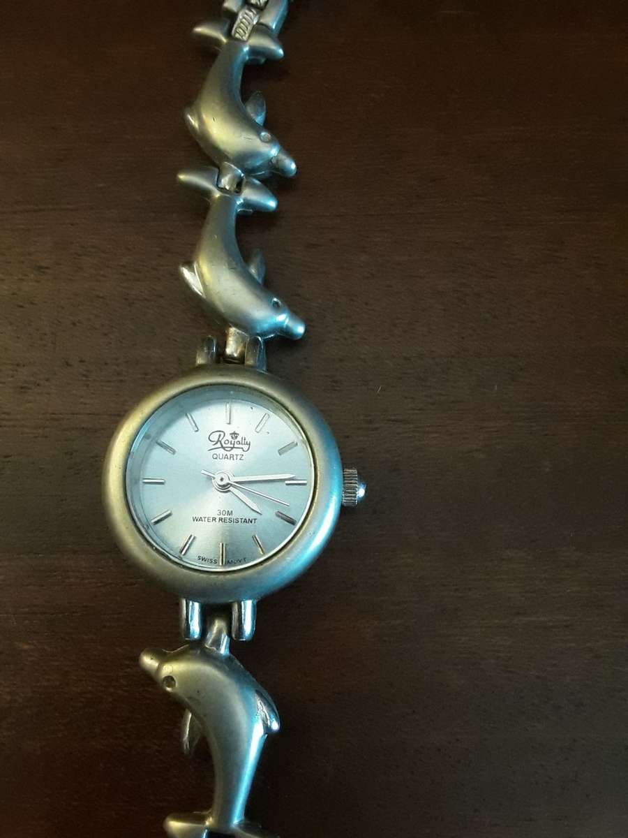 Watches -   Ladies Watch in working condition