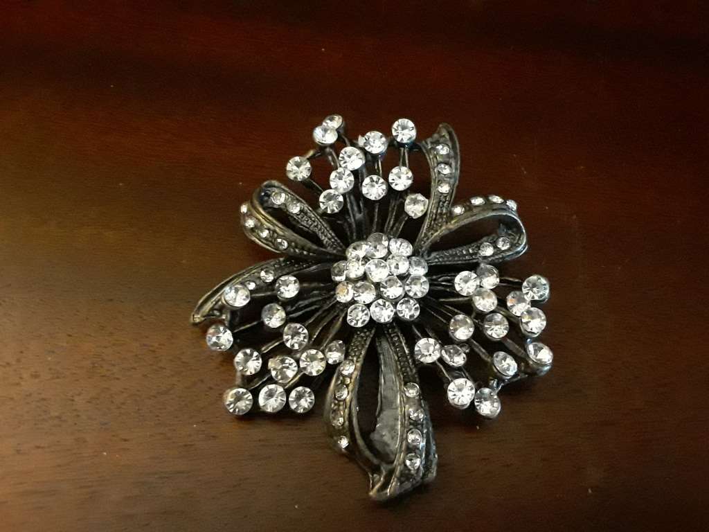 Brooch