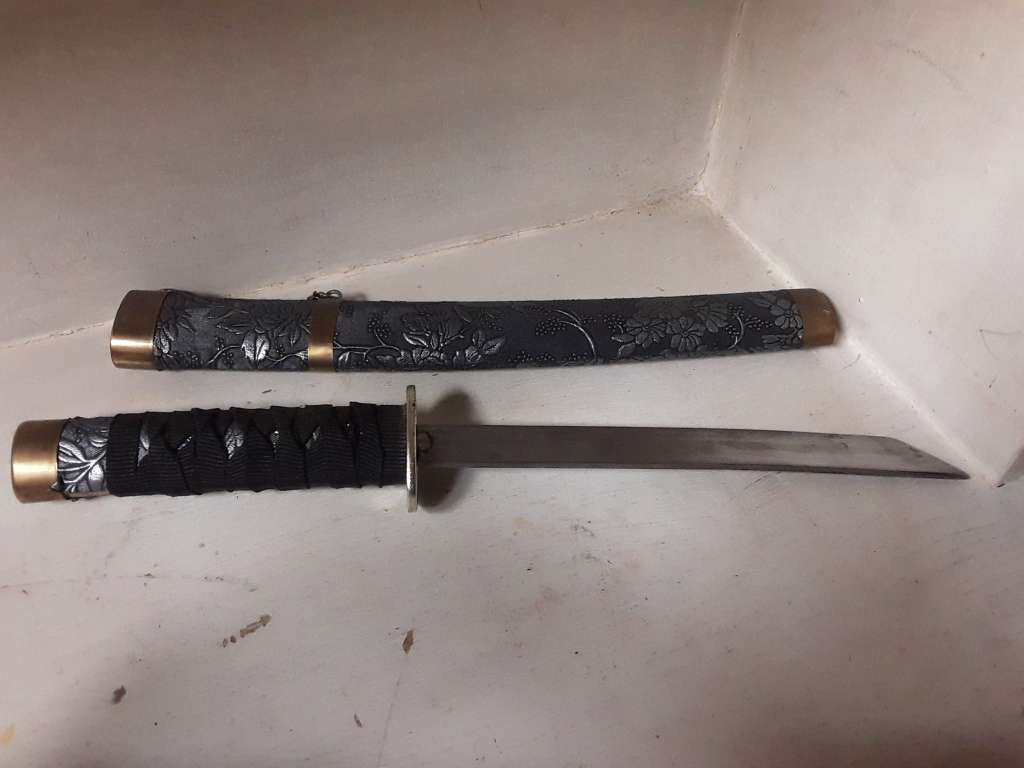 Samurai Sword Set of 3 with Stand