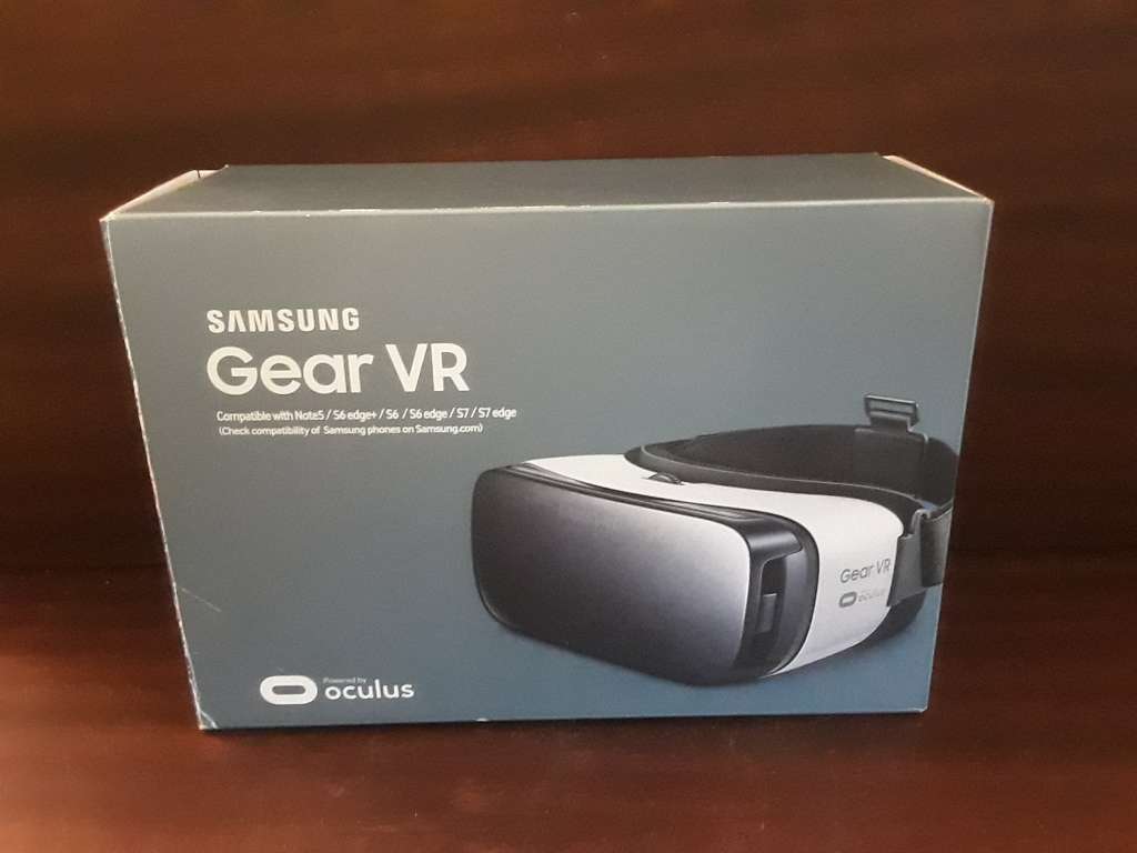 Samsung VR Virtual Reality Helmet Glasses