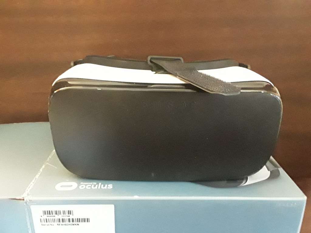 Samsung VR Virtual Reality Helmet Glasses