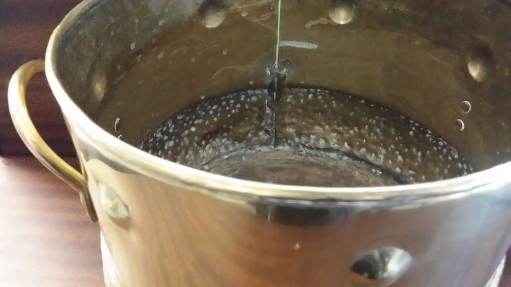 Large 22 cm x 26 cm Brass Planter / decor