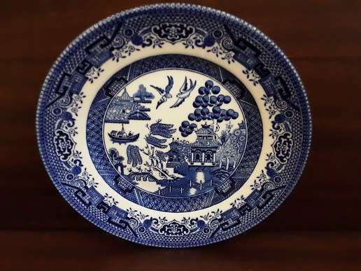 Blue and White Churchill England plate  17 cm