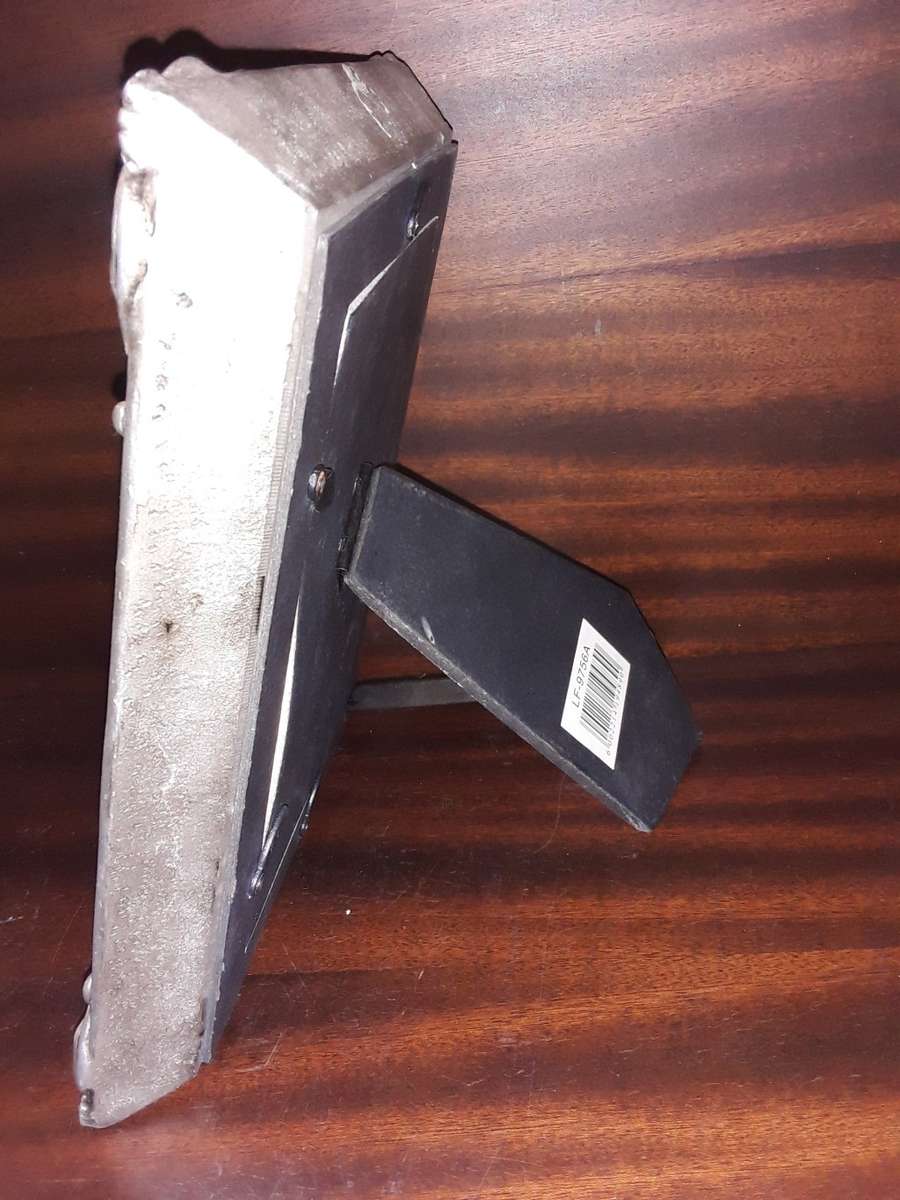 Ornate Picture / photo frame  22 x 17 cm