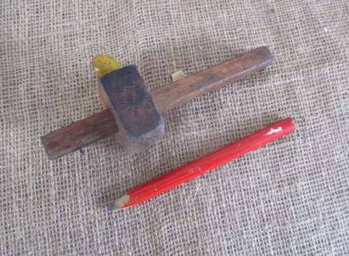 An Antique Wooden Carpenter's Adjustable Scribe With Brass Inlays & Carpenter Pencil