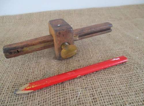 An Antique Wooden Carpenter's Adjustable Scribe With Brass Inlays & Carpenter Pencil